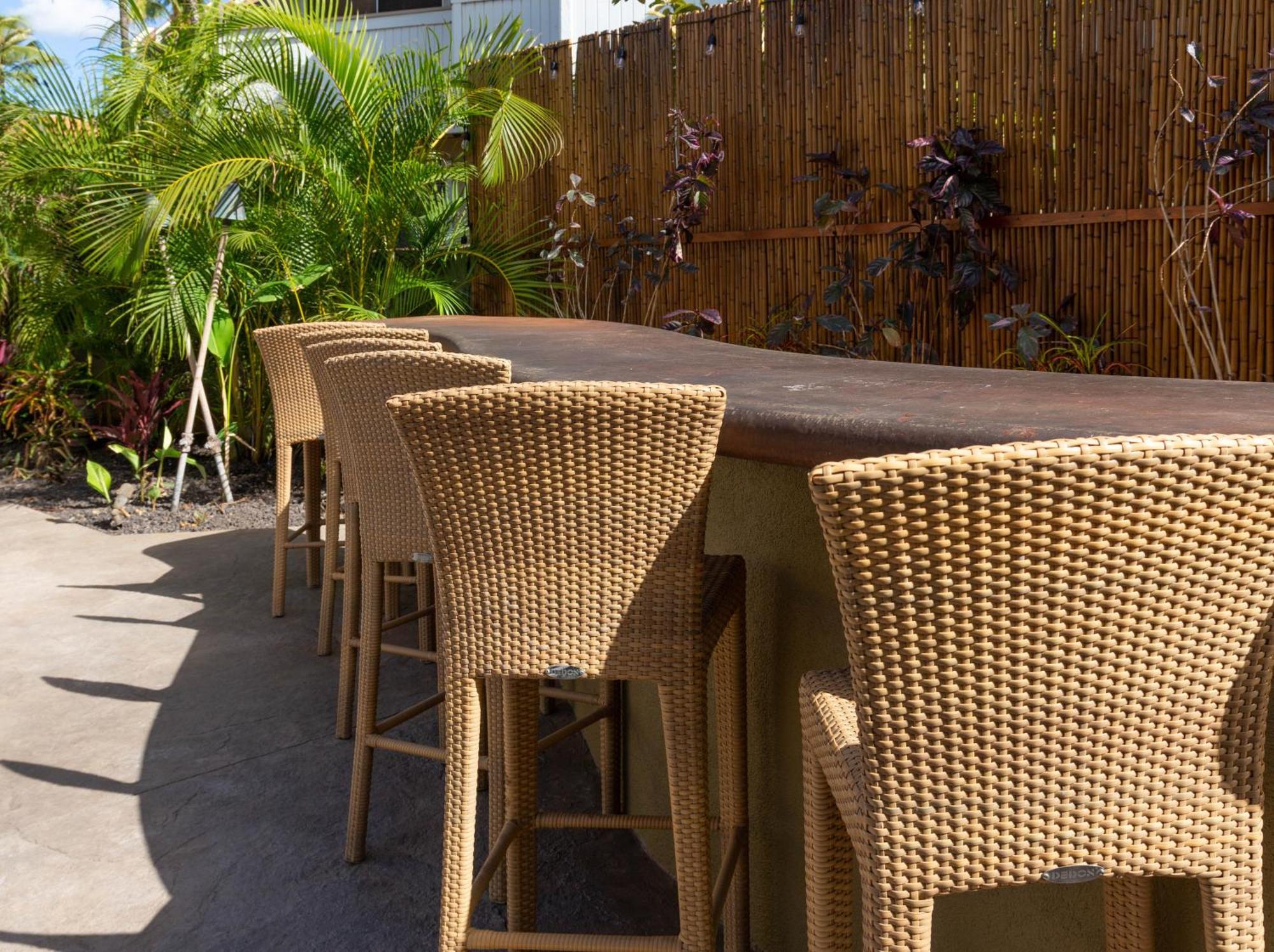 Plumeria Suite, 2-Bedrooms, Sleeps 6, Pool & Bbq, Pre-Renovation Summer Sale Kīhei Exterior foto